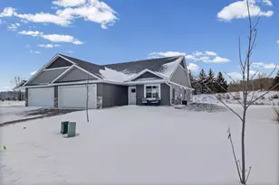 2866 Coventry Cir, River Falls, WI 54022 - Photo 4