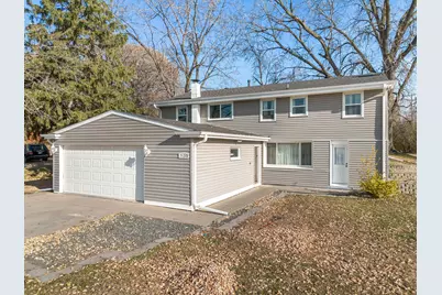 2130 Douglas Drive N, Golden Valley, MN 55422 - Photo 2