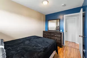 2130 Douglas Dr N, Golden Valley, MN 55422 - Photo 32