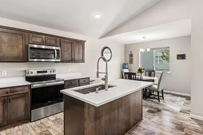 800 Harvest Circle SW, Lonsdale, MN 55046 - Photo 2