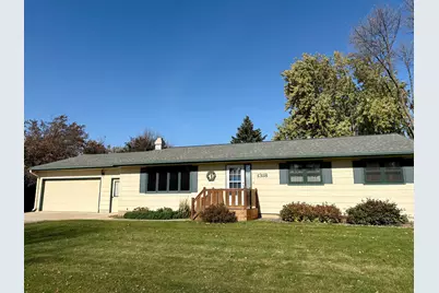 1318 W Chestnut Avenue, Olivia, MN 56277 - Photo 2