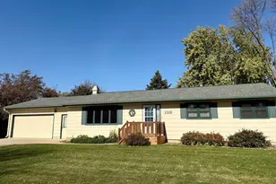 1318 W Chestnut Ave, Olivia, MN 56277 - Photo 2