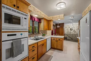 11780 Elm Creek Rd, Maple Grove, MN 55369 - Photo 12