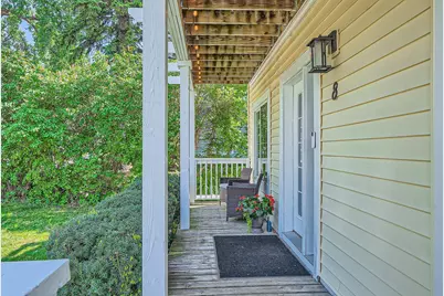 8 Queen Avenue S, Minneapolis, MN 55405 - Photo 10