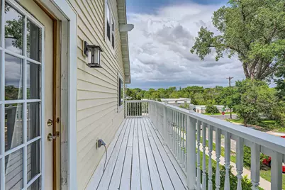 8 Queen Avenue S, Minneapolis, MN 55405 - Photo 24