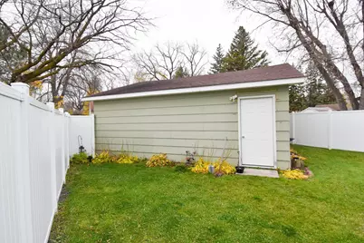 1009 Knight Avenue N, Thief River Falls, MN 56701 - Photo 40