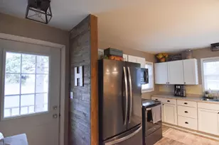 1009 Knight Ave N, Thief River Falls, MN 56701 - Photo 14