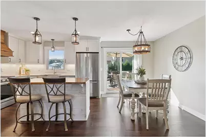 2404 Helena Avenue N, Oakdale, MN 55128 - Photo 10