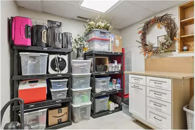 2404 Helena Avenue N, Oakdale, MN 55128 - Photo 32