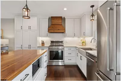 2404 Helena Avenue N, Oakdale, MN 55128 - Photo 14