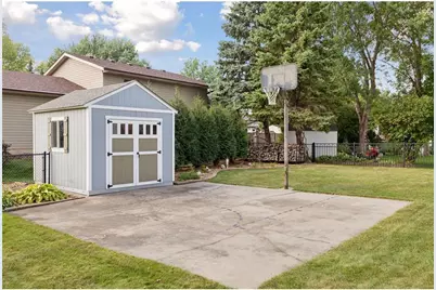 2404 Helena Avenue N, Oakdale, MN 55128 - Photo 34