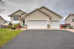 2015 Independence St S, Cambridge, MN 55008 - Photo 30