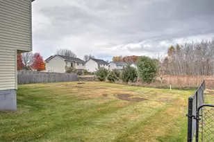 2015 Independence St S, Cambridge, MN 55008 - Photo 32