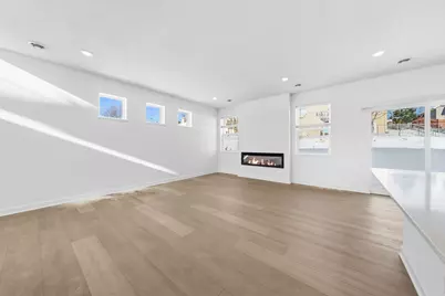 5419 Queens Dr NW, Rochester, MN 55901 - Photo 10