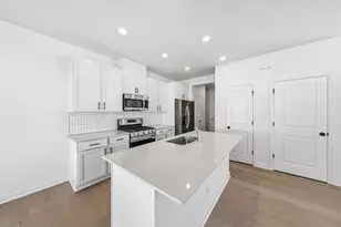 5419 Queens Dr NW, Rochester, MN 55901 - Photo 6