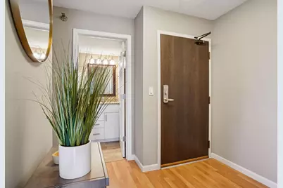 78 10th Street E #1010, Saint Paul, MN 55101 - Photo 2