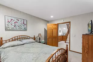 1110 Hollybrook Dr, Wayzata, MN 55391 - Photo 36