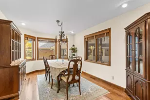 1110 Hollybrook Dr, Wayzata, MN 55391 - Photo 16