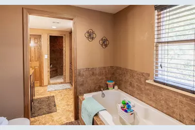 136 1st Avenue, Alden, MN 56009 - Photo 22