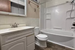 1135 20th St, Windom, MN 56101 - Photo 10