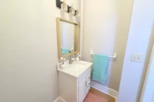 1323 Lincoln Ave, Saint Paul, MN 55105 - Photo 18