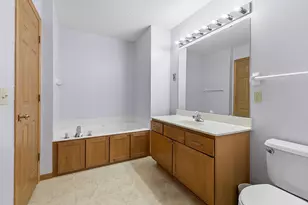 700 Kingfisher Ln, Woodbury, MN 55125 - Photo 26