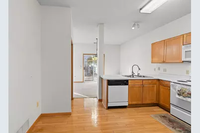 700 Kingfisher Lane #F, Woodbury, MN 55125 - Photo 6