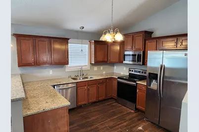 1109 8th Avenue, Isanti, MN 55040 - Photo 2