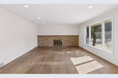 2079 Upper Saint Dennis Road, Saint Paul, MN 55116 - Photo 4