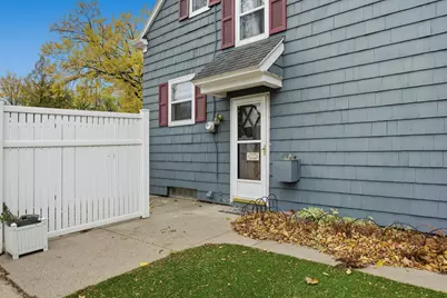 1261 4th Street N, Fargo, ND 58102 - Photo 4