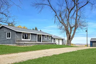 1540 10th Ave, Woodstock, MN 56186 - Photo 2