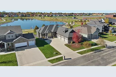 2141 38th Street S, Moorhead, MN 56560 - Photo 2