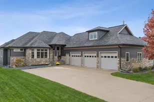 2141 38th St S, Moorhead, MN 56560 - Photo 10