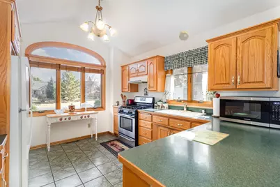 38280 Great Oaks Court, North Branch, MN 55056 - Photo 4