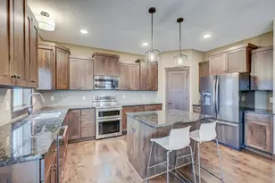 1261 84th St, New Richmond, WI 54017 - Photo 8