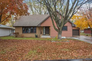 2318 10th Ave S, Saint Cloud, MN 56301 - Photo 1