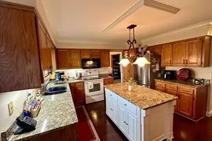 1147 Mary Pl S, Maplewood, MN 55119 - Photo 6