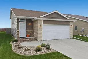 1743 46th Ave S, Moorhead, MN 56560 - Photo 1