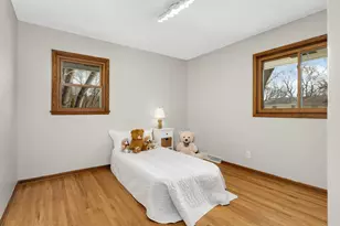 5124 Heritage Hills Dr, Bloomington, MN 55437 - Photo 18