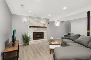 5124 Heritage Hills Dr, Bloomington, MN 55437 - Photo 24