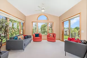 9031 Highview Ln, Woodbury, MN 55125 - Photo 14