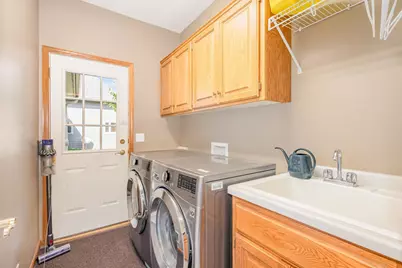 9031 Highview Lane, Woodbury, MN 55125 - Photo 18