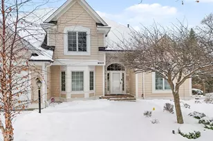 9031 Highview Ln, Woodbury, MN 55125 - Photo 4