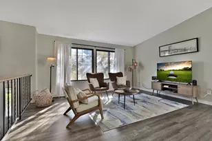 7665 Afton Ct, Woodbury, MN 55125 - Photo 10