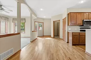 1330 N 10th St, Lake City, MN 55041 - Photo 14