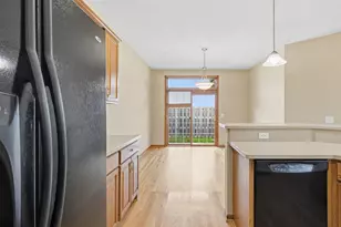 1330 N 10th St, Lake City, MN 55041 - Photo 8