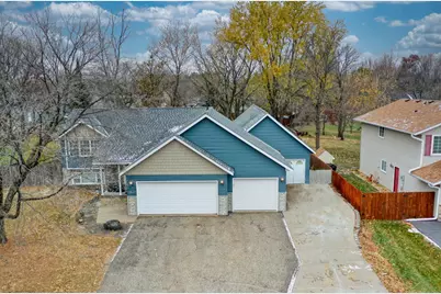 13416 Swallow Street NW, Andover, MN 55304 - Photo 2