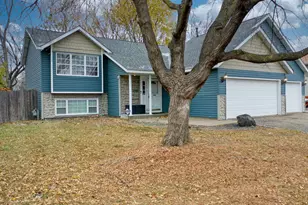 13416 Swallow St NW, Andover, MN 55304 - Photo 6