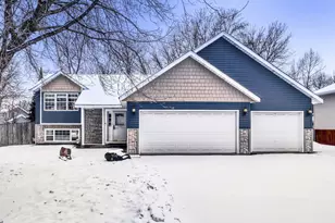 13416 Swallow St NW, Andover, MN 55304 - Photo 4