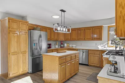 1136 County Road C2 W, Roseville, MN 55113 - Photo 8